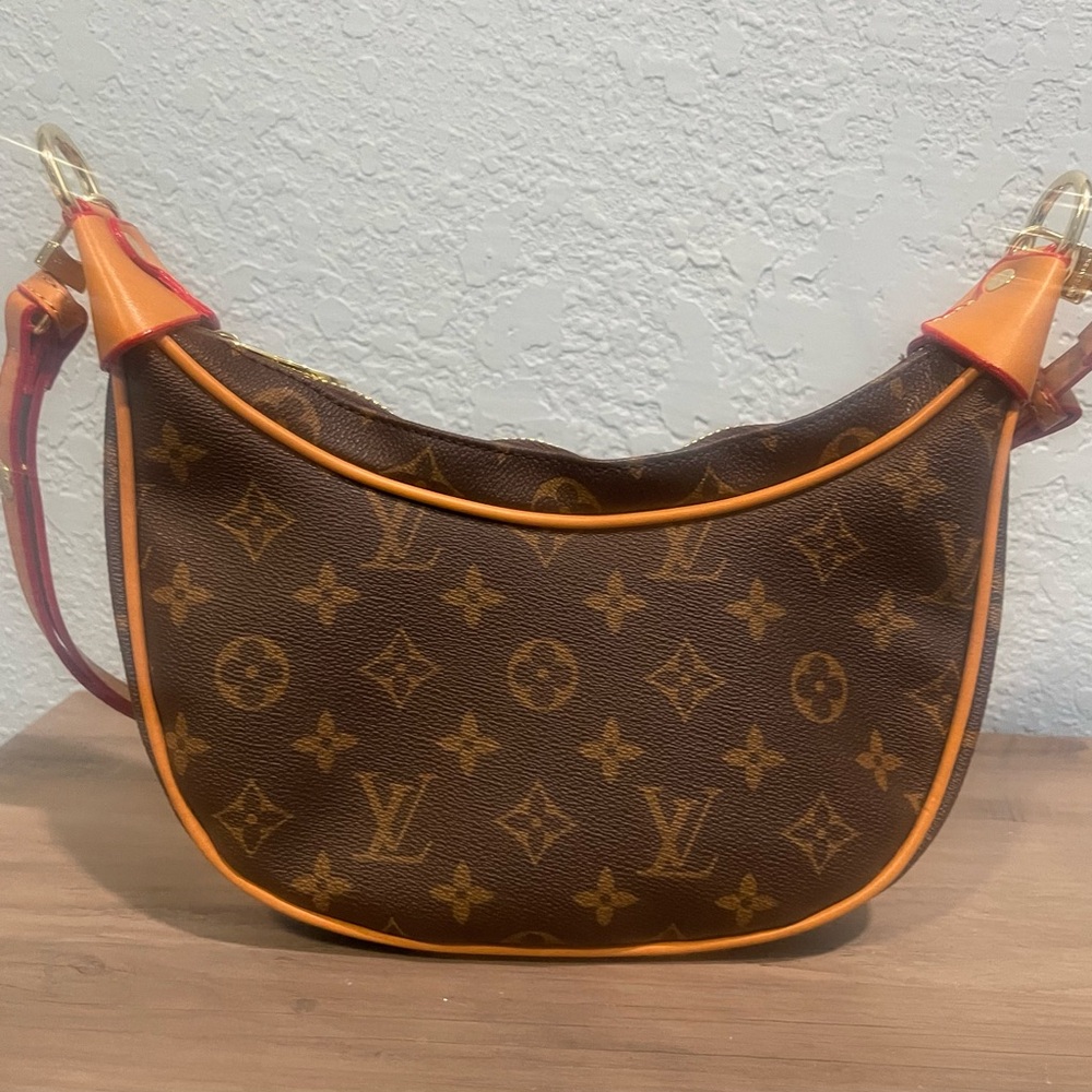 Loop Handbag In Monogram Canvas - Picture 3 of 4